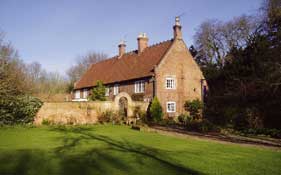 Hall Farm House B&B,  Nottingham